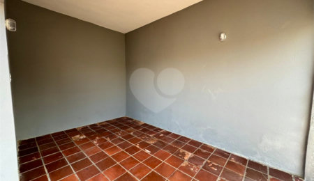 Casa à venda com 3 quartos em Vila Alves, Itapetininga, SP