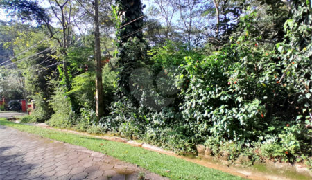 Terreno à venda no condomínio Parque Itatiaia, Mairiporã - SP