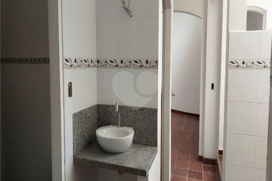Sobrado à venda com 3 quartos, sendo 2 suítes, em Vila Paulicéia, São Paulo, SP
