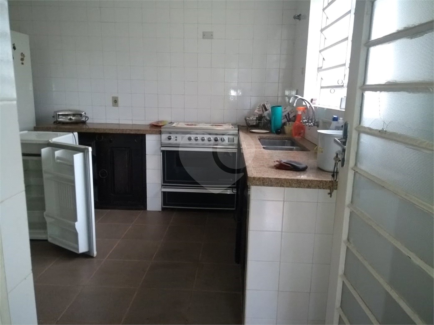 Sítio à venda com 5 suítes no Centro, Araçoiaba da Serra, SP