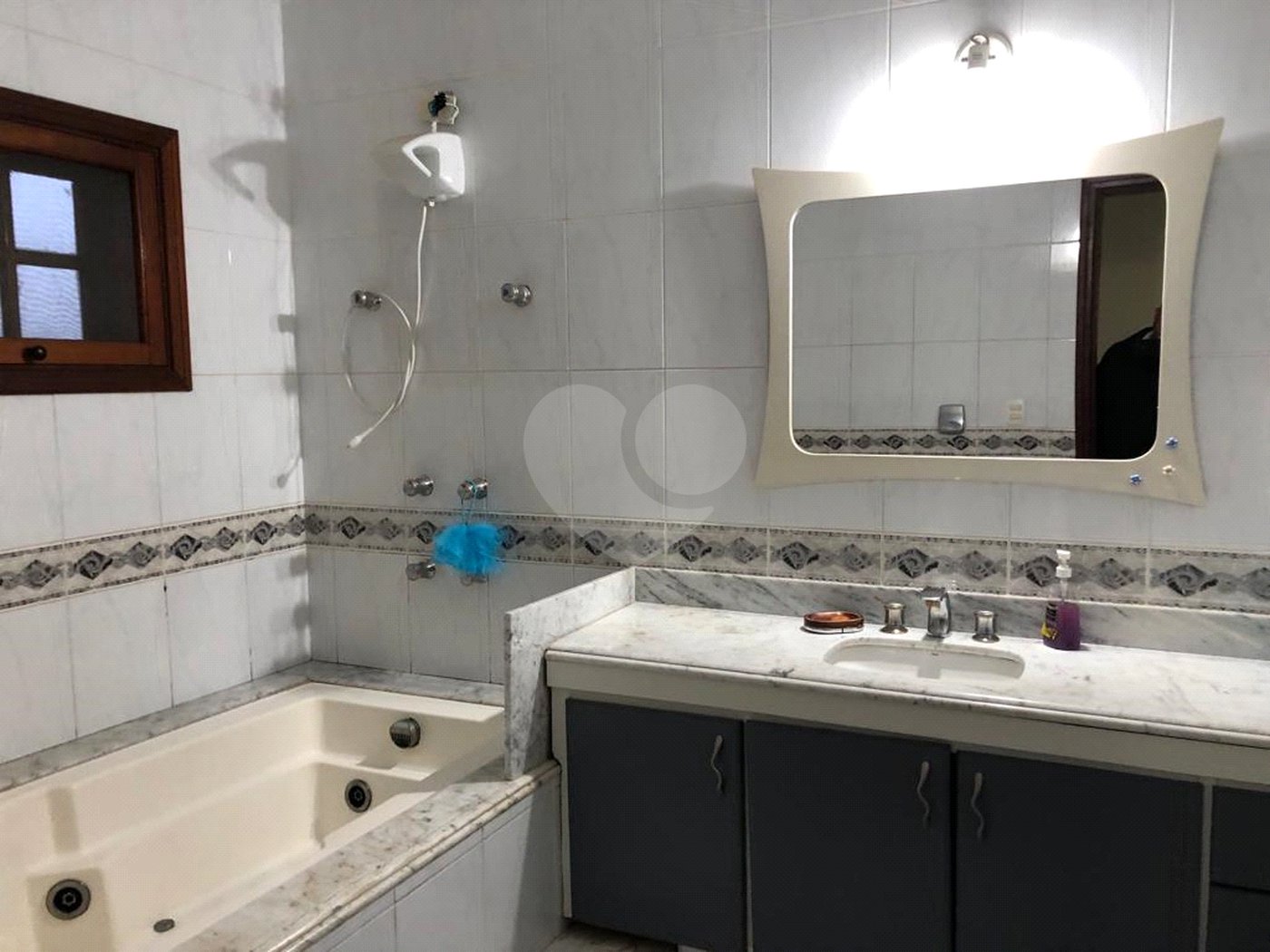 Casa à venda com 3 quartos, sendo 2 suítes, no condomínio Residencial Vivendas Piccolo Paese, Salto - SP