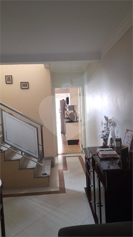 Sobrado à venda com 3 quartos, sendo 1 suíte, em Vila Nivi, São Paulo, SP