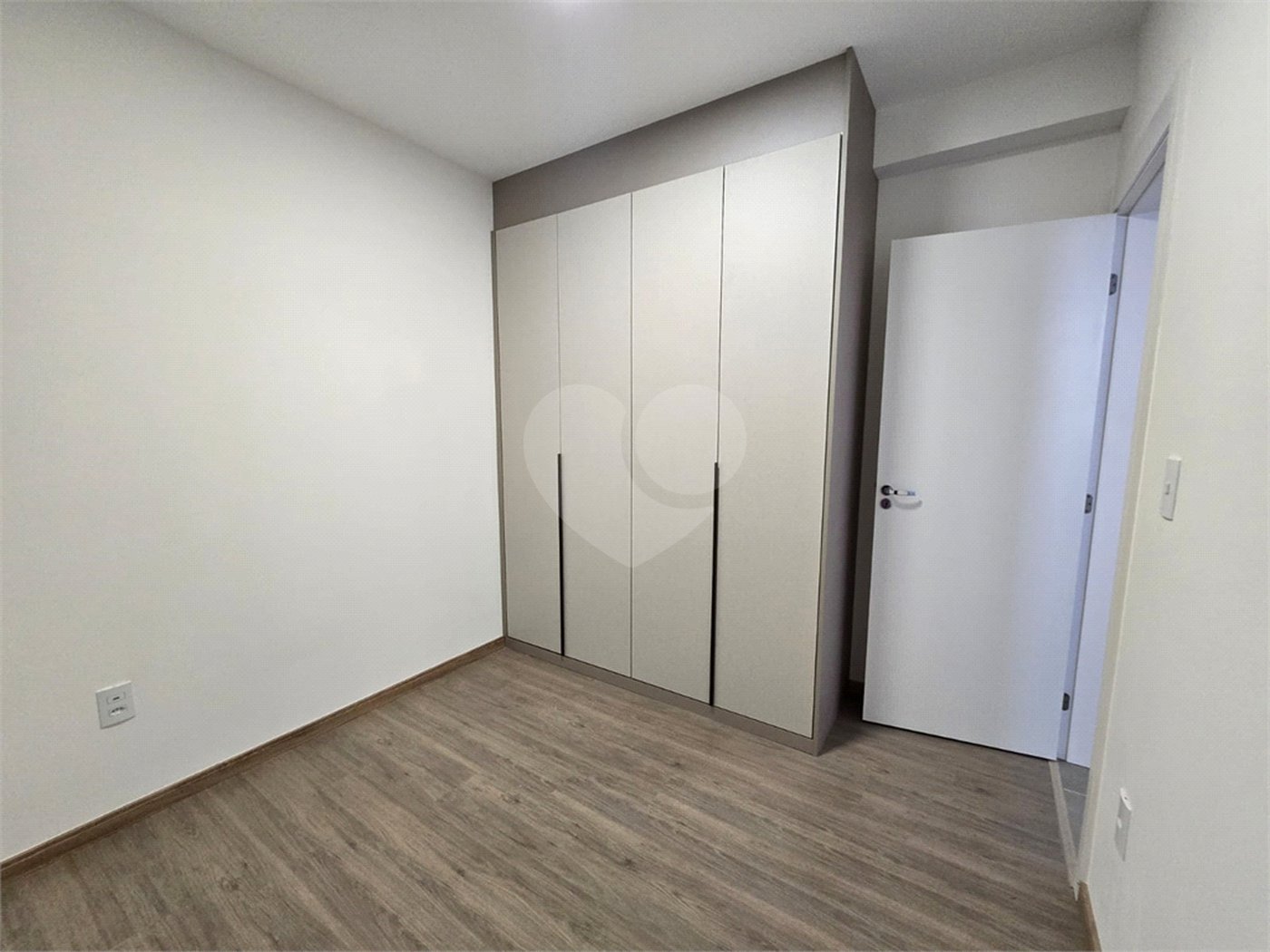 Apartamento para alugar com 2 quartos, sendo 1 suíte, em Além Ponte, Sorocaba, SP
