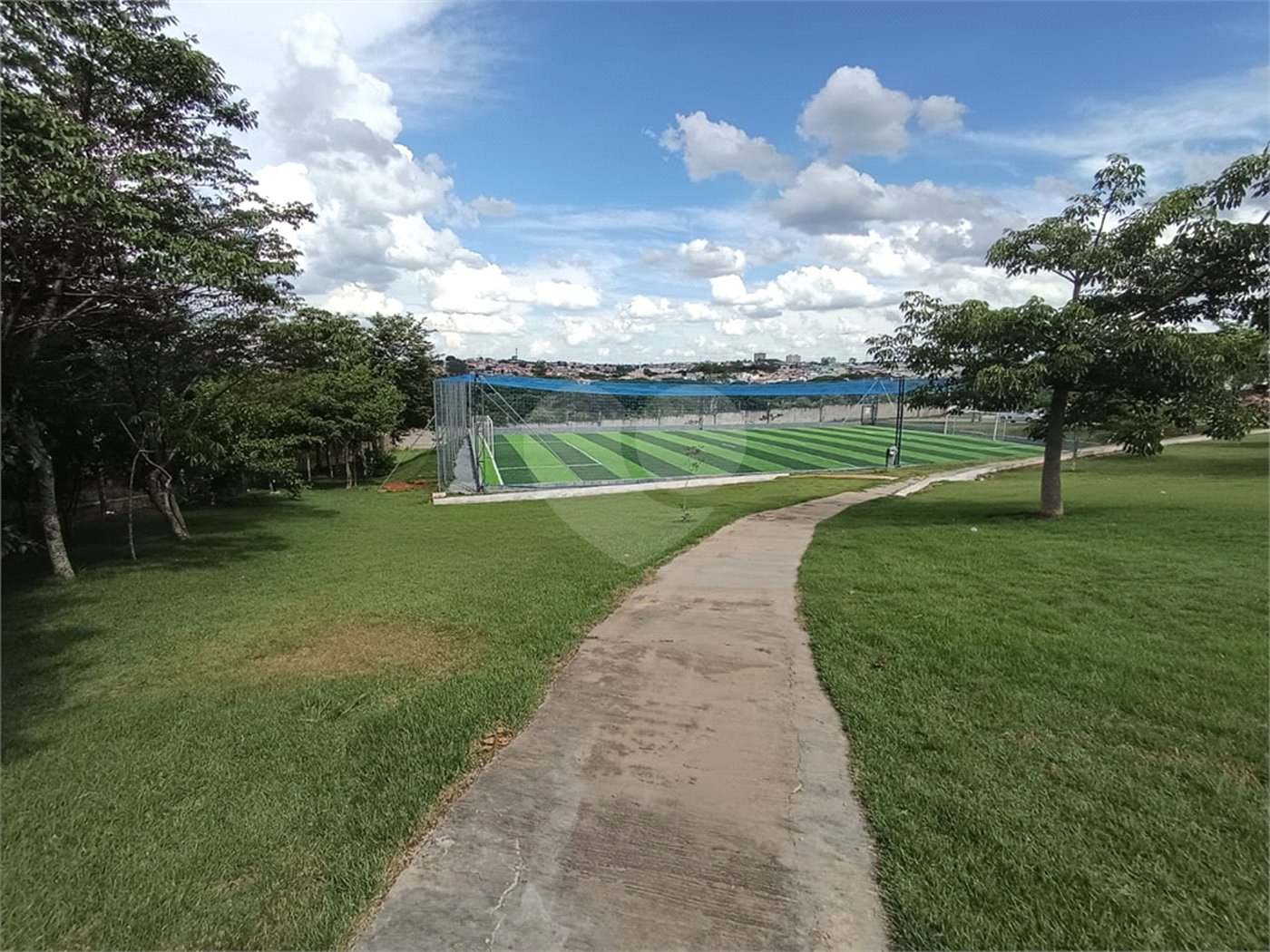 Terreno à venda no condomínio Jardim, Sorocaba - SP