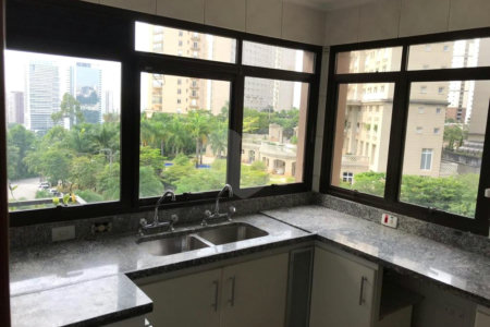 Cobertura à venda com 4 suítes em Jardim Fonte do Morumbi, São Paulo, SP