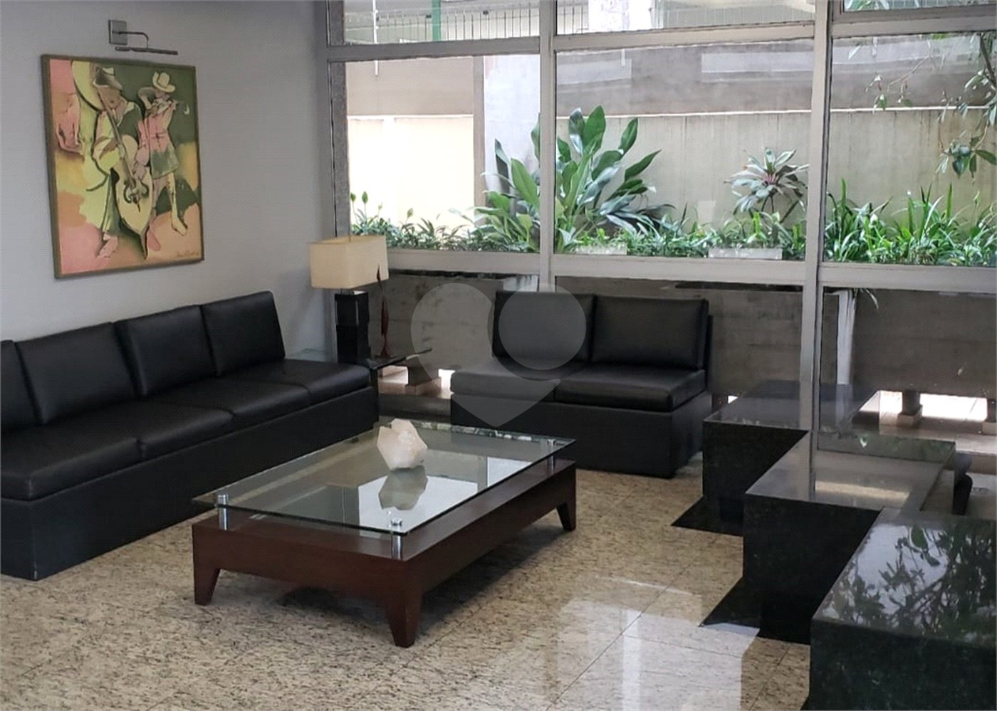Apartamento à venda com 3 quartos, sendo 1 suíte,  em Jardim América, São Paulo, SP