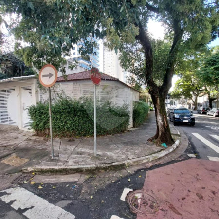 Casa para alugar com 3 quartos em Água Branca, São Paulo, SP
