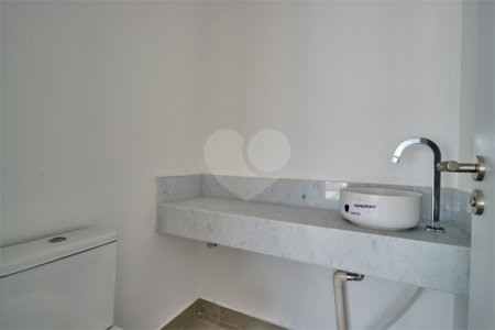 Apartamento à venda com 3 quartos, sendo 1 suíte, em Jardim Marajoara, São Paulo, SP