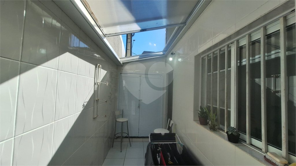 Casa à venda com 2 quartos no condomínio Karolyne, Votorantim - SP