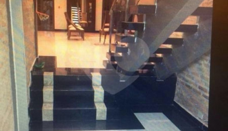 Sobrado à venda com 4 quartos, sendo 2 suítes,  em Jaraguá, São Paulo, SP