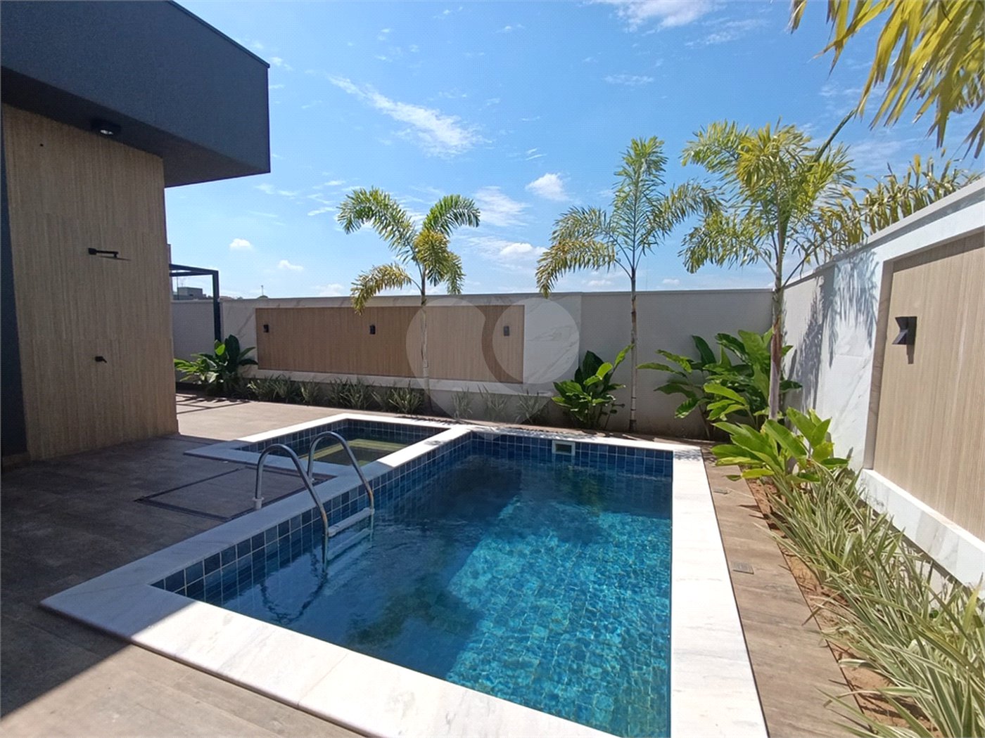 Casa à venda com 3 suítes no condomínio Villa Sapezal, Indaiatuba - SP