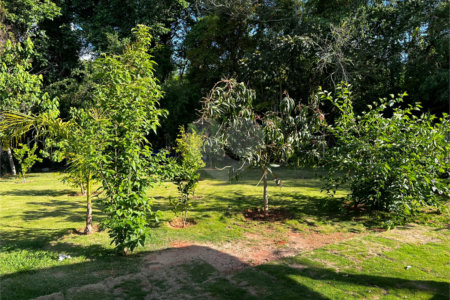 Chácara à venda com 6 quartos, sendo 1 suíte, em Jardim Estância Brasil, Atibaia, SP