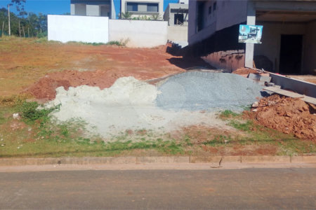 Terreno à venda no condomínio Paradise Garden, Mogi das Cruzes - SP