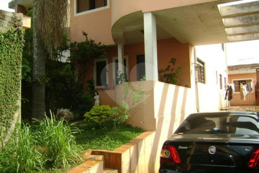 Sobrado à venda com 3 quartos, sendo 1 suíte,  em Vila Aurora (zona Norte), São Paulo, SP
