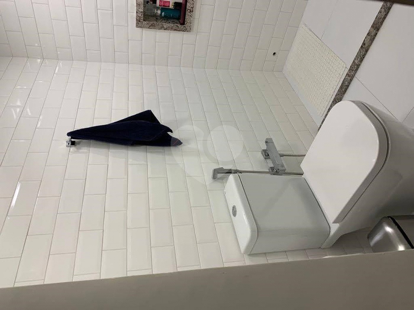 Sobrado à venda com 4 quartos, sendo 1 suíte, em Parada Inglesa, São Paulo, SP