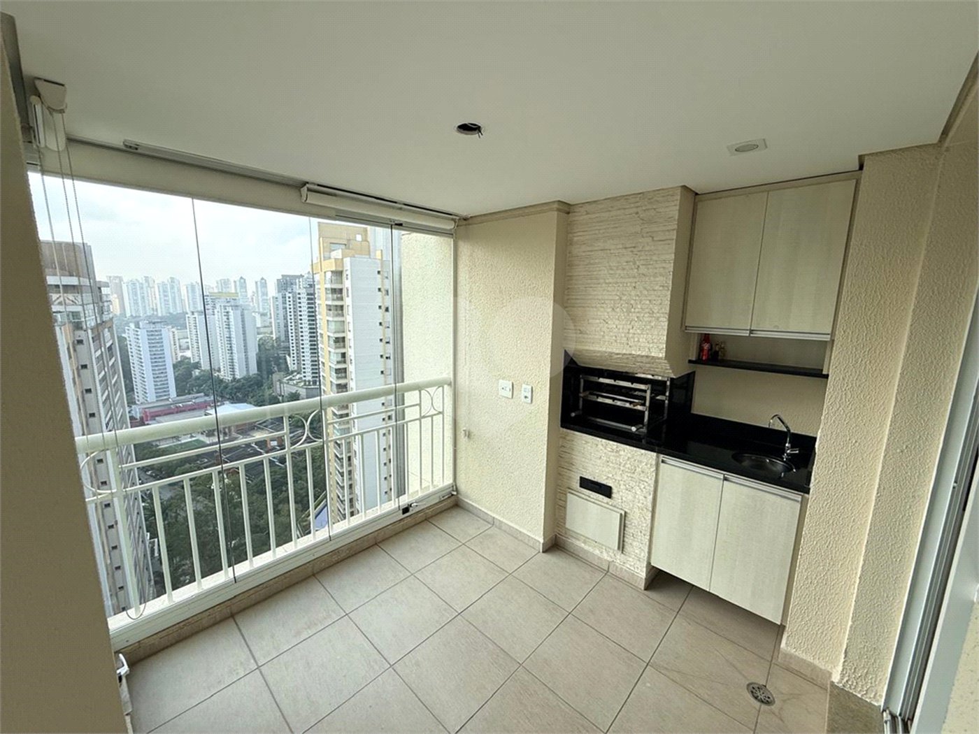 Apartamento à venda com 3 suítes em Vila Andrade, São Paulo, SP