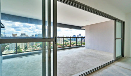 Apartamento à venda com 4 quartos, sendo 2 suítes, em Jardim das Acácias, São Paulo, SP