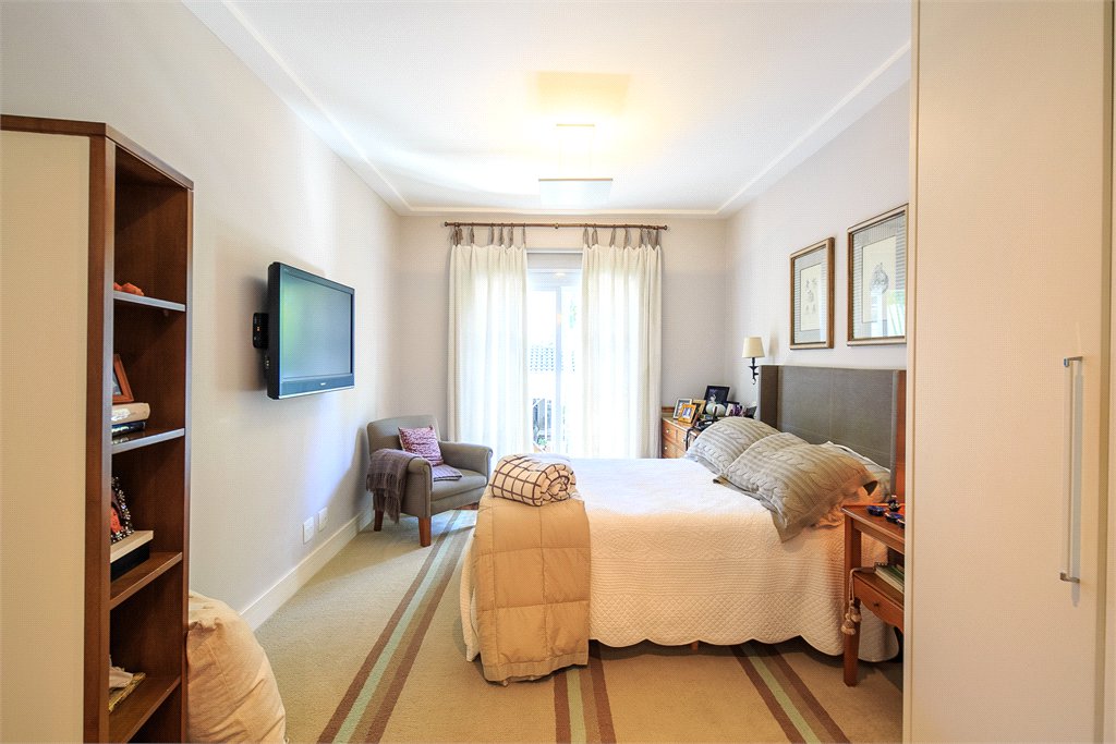 Casa à venda com 4 suítes no condomínio L`exclusive, São Paulo - SP