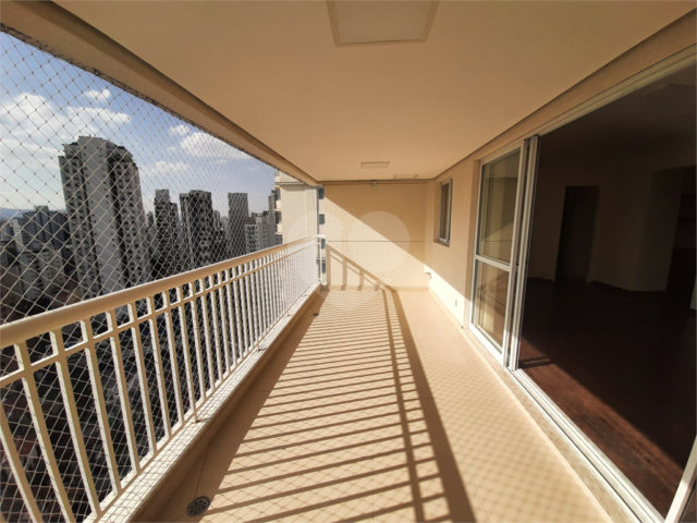 Apartamento à venda com 3 quartos, sendo 1 suíte,  em Santana, São Paulo, SP
