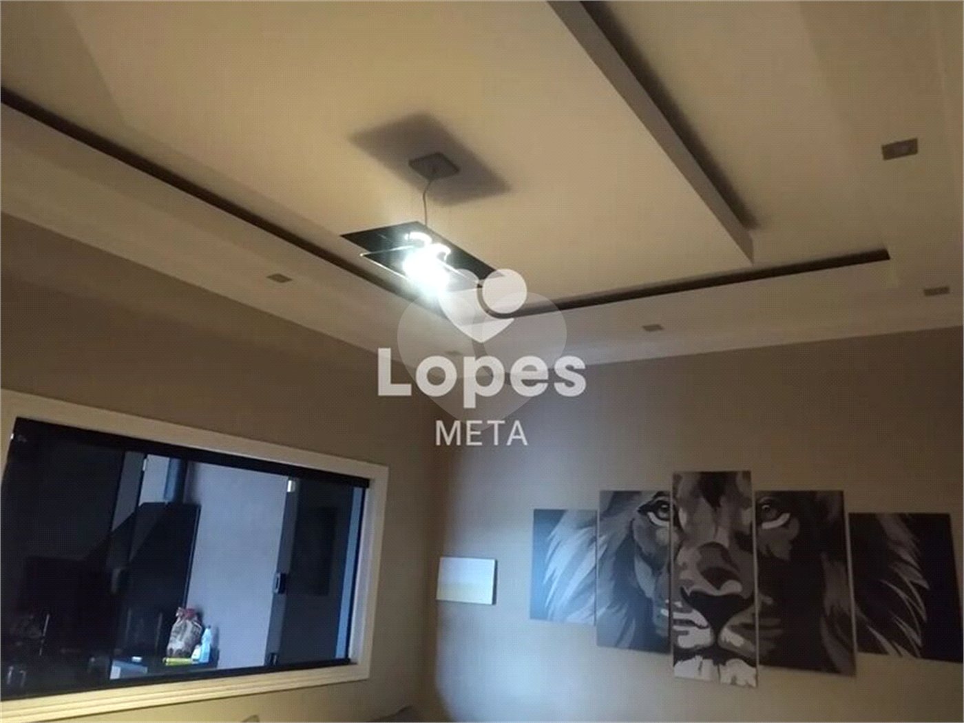Casa à venda com 3 quartos, sendo 2 suítes, em Jardim Santa Júlia, São José dos Campos, SP