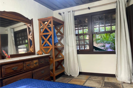 Casa à venda com 6 quartos, sendo 4 suítes, em Canto, Armação dos Búzios, RJ