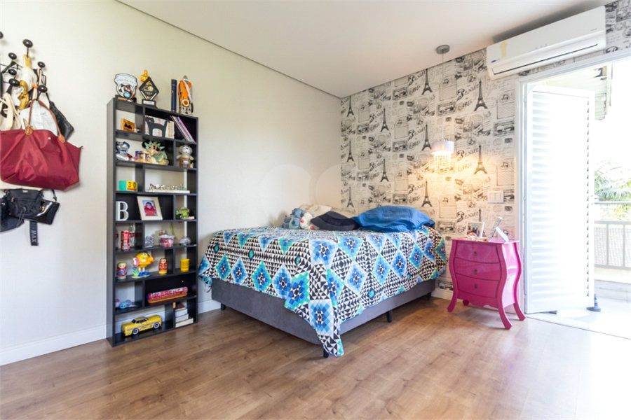 Casa à venda com 4 suítes no condomínio Villa Castanheira, São Paulo - SP