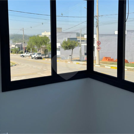 Casa à venda com 3 quartos, sendo 1 suíte, no condomínio Terras de São Francisco, Sorocaba - SP