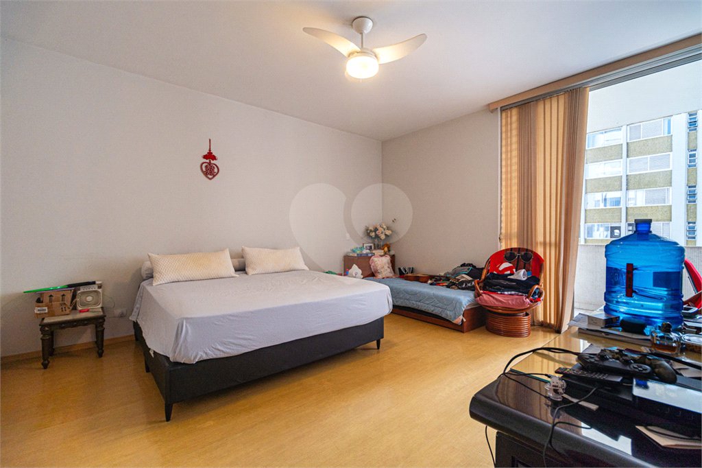 Apartamento à venda ou para alugar com 4 quartos, sendo 1 suíte,  em Jardim América, São Paulo, SP
