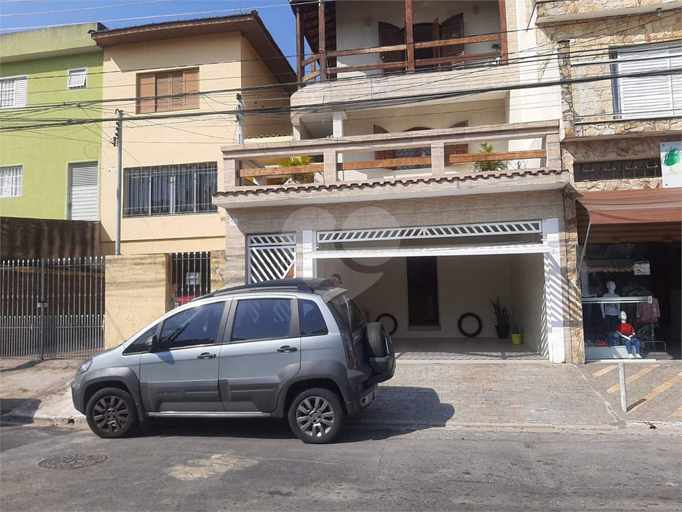Sobrado à venda com 3 quartos, sendo 1 suíte, em Tremembé, São Paulo, SP