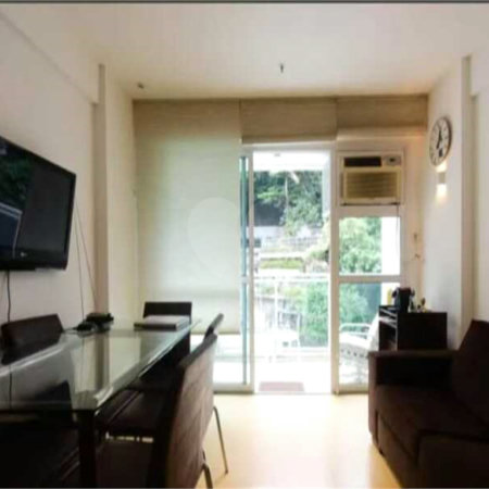 Cobertura à venda com 2 quartos, sendo 1 suíte, em Lagoa, Rio de Janeiro, RJ