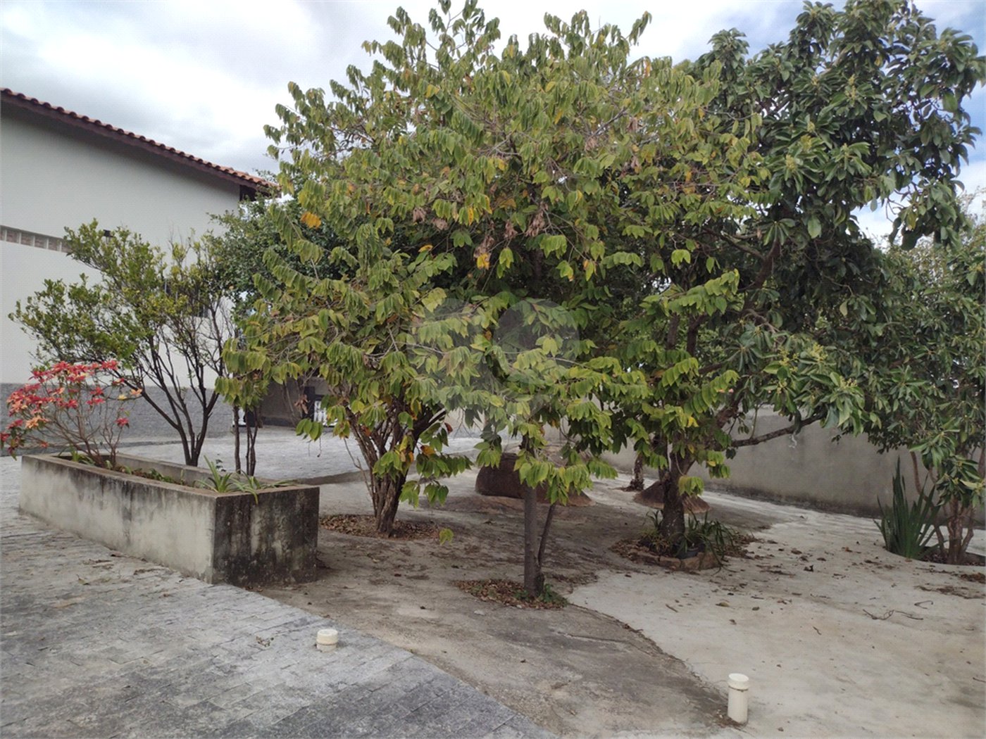 Casa à venda com 3 quartos, sendo 1 suíte, no condomínio Acmti - Colinas do Mosteiro, Terras de Itaici e Recanto dos Pássaros, Indaiatuba - SP