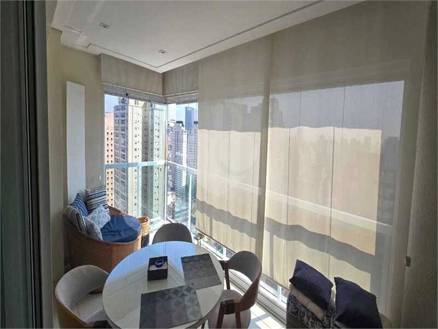 Apartamento à venda com 2 quartos, sendo 1 suíte,  em Vila Gertrudes, São Paulo, SP