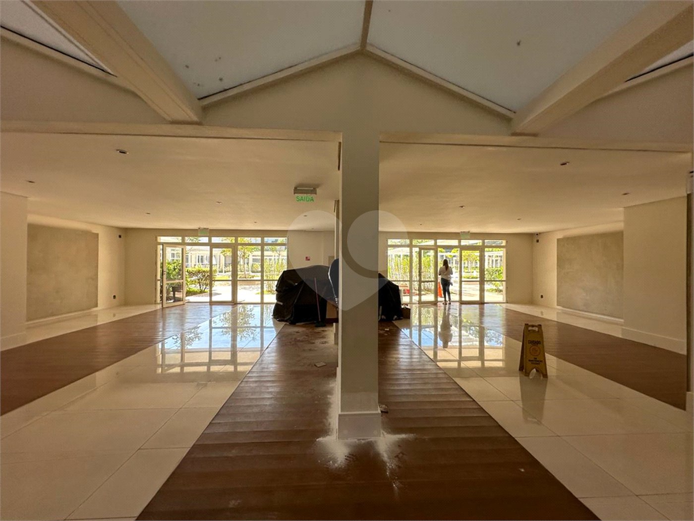 Apartamento à venda com 5 suítes em Santana, São Paulo, SP