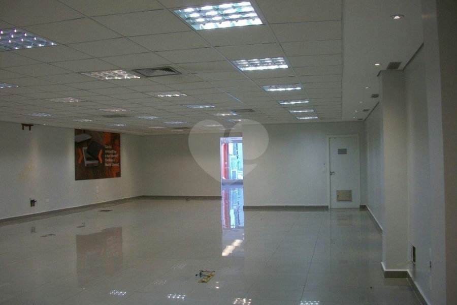 Prédio à venda em Santana, São Paulo, SP