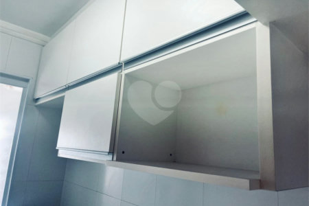 Apartamento à venda com 2 quartos em Parque Maria Domitila, São Paulo, SP