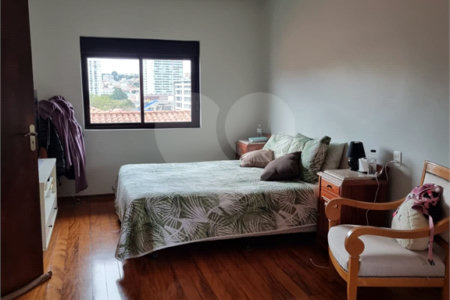 Sobrado à venda com 4 quartos, sendo 1 suíte, em Brooklin, São Paulo, SP