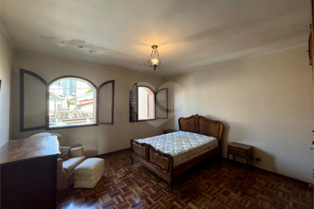 Casa à venda com 3 quartos, sendo 1 suíte,  em Vila Cruzeiro, São Paulo, SP