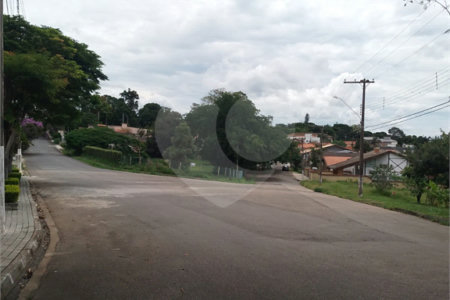 Casa à venda com 3 quartos, sendo 2 suítes, em Vila Santista, Atibaia, SP