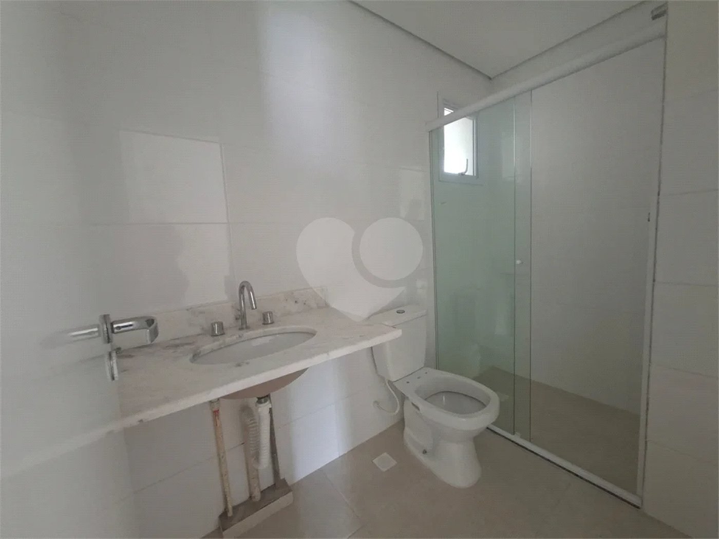 Apartamento à venda ou para alugar com 3 quartos, sendo 1 suíte, em Vila Macia, Itapetininga, SP