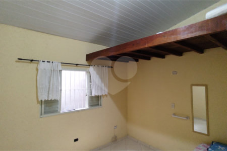 Casa à venda com 3 quartos, sendo 1 suíte, em Vila Santa Helena, Atibaia, SP