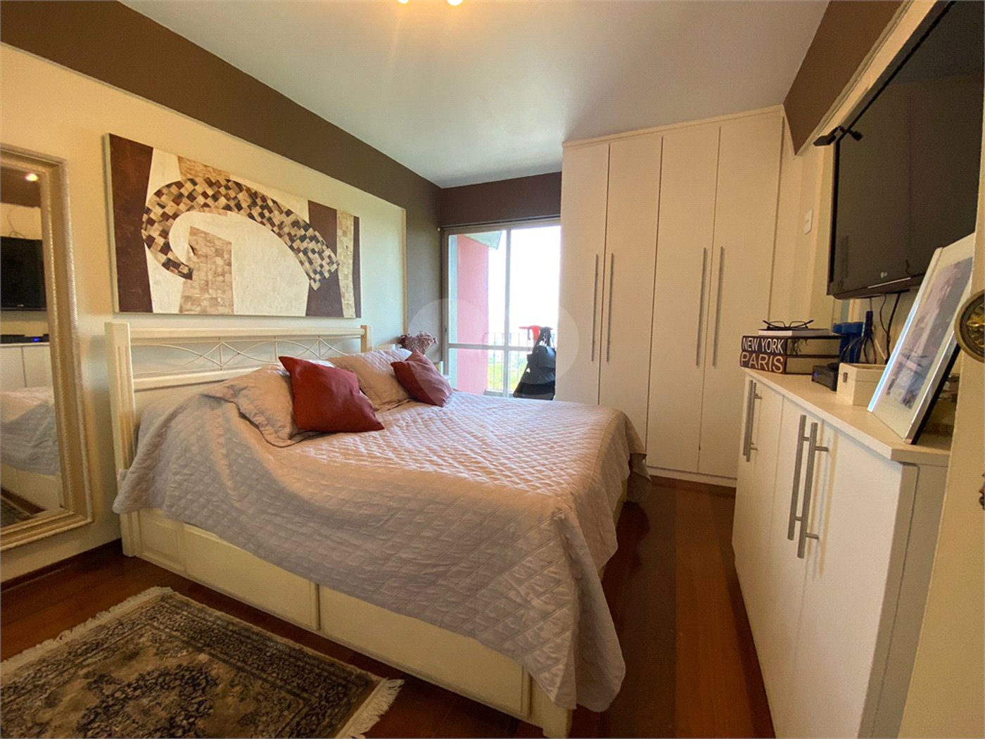 Apartamento à venda com 3 quartos, sendo 1 suíte,  em Vila Romana, São Paulo, SP