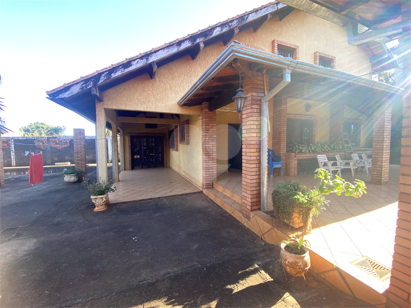 Casa à venda com 3 quartos, sendo 1 suíte, em Parque Residencial Monte Carlo, Ponta Porã, MS
