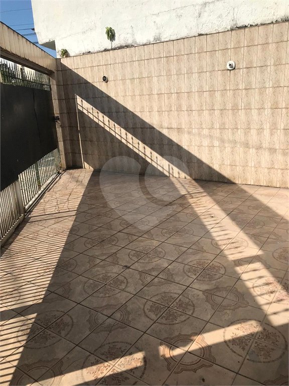 Sobrado à venda com 4 quartos, sendo 2 suítes, em Vila Aurora (zona Norte), São Paulo, SP