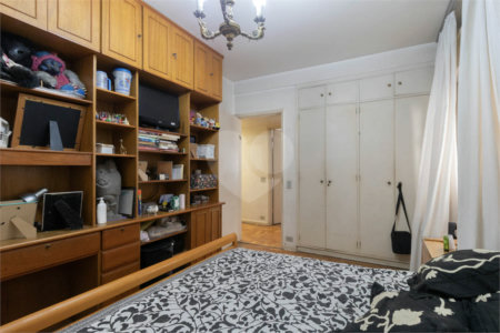 Apartamento à venda com 4 quartos, sendo 1 suíte, em Jardim Paulista, São Paulo, SP