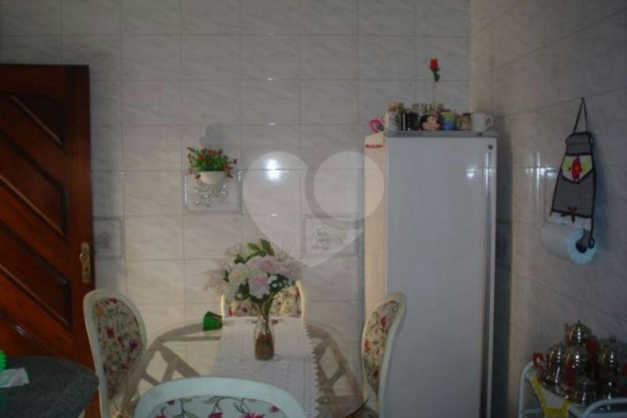 Sobrado à venda com 3 quartos, sendo 1 suíte, em Parada Inglesa, São Paulo, SP
