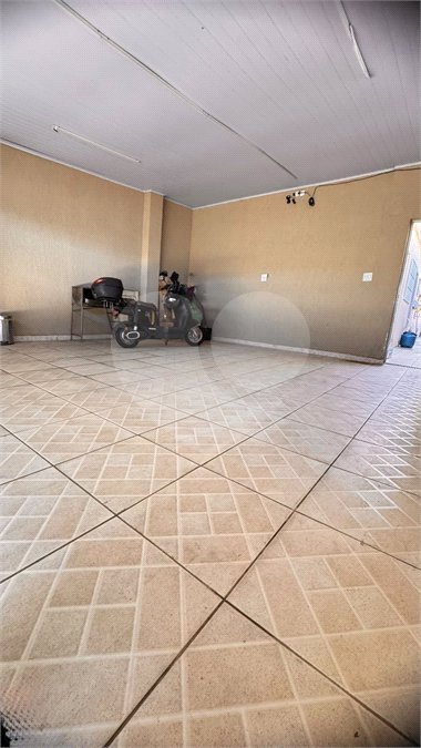 Casa à venda com 3 quartos, sendo 1 suíte,  em Mogi Moderno, Mogi das Cruzes, SP
