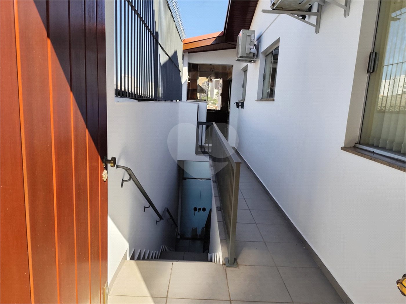 Sobrado à venda com 4 suítes em Santana, São Paulo, SP
