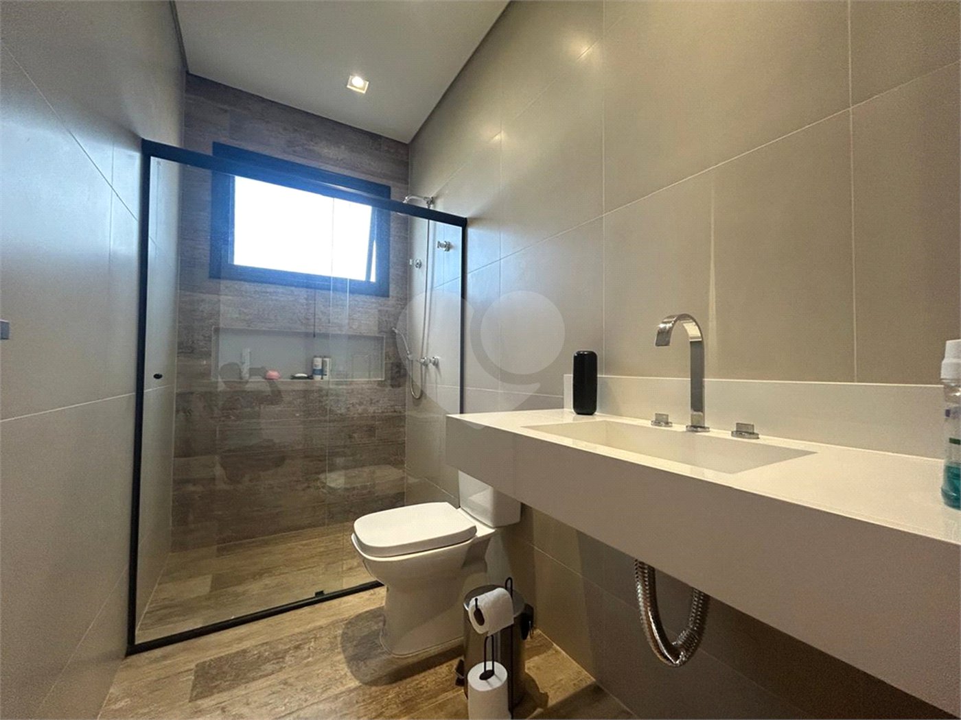 Casa à venda com 3 suítes no condomínio Alphaville Castelo, Itu - SP