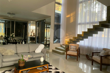 Casa à venda com 4 suítes no condomínio Vivendas do Lago, Sorocaba - SP