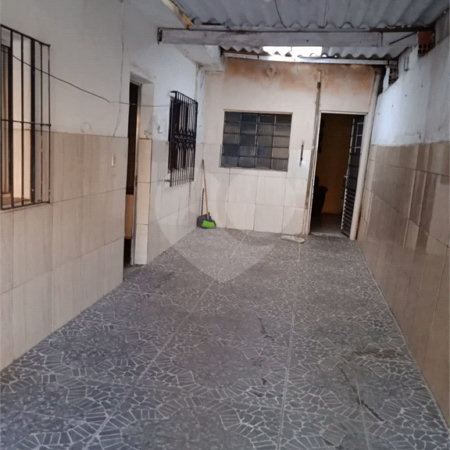 Casa com 180m², 3 quartos, 2 garagens, à venda em Guaianazes
